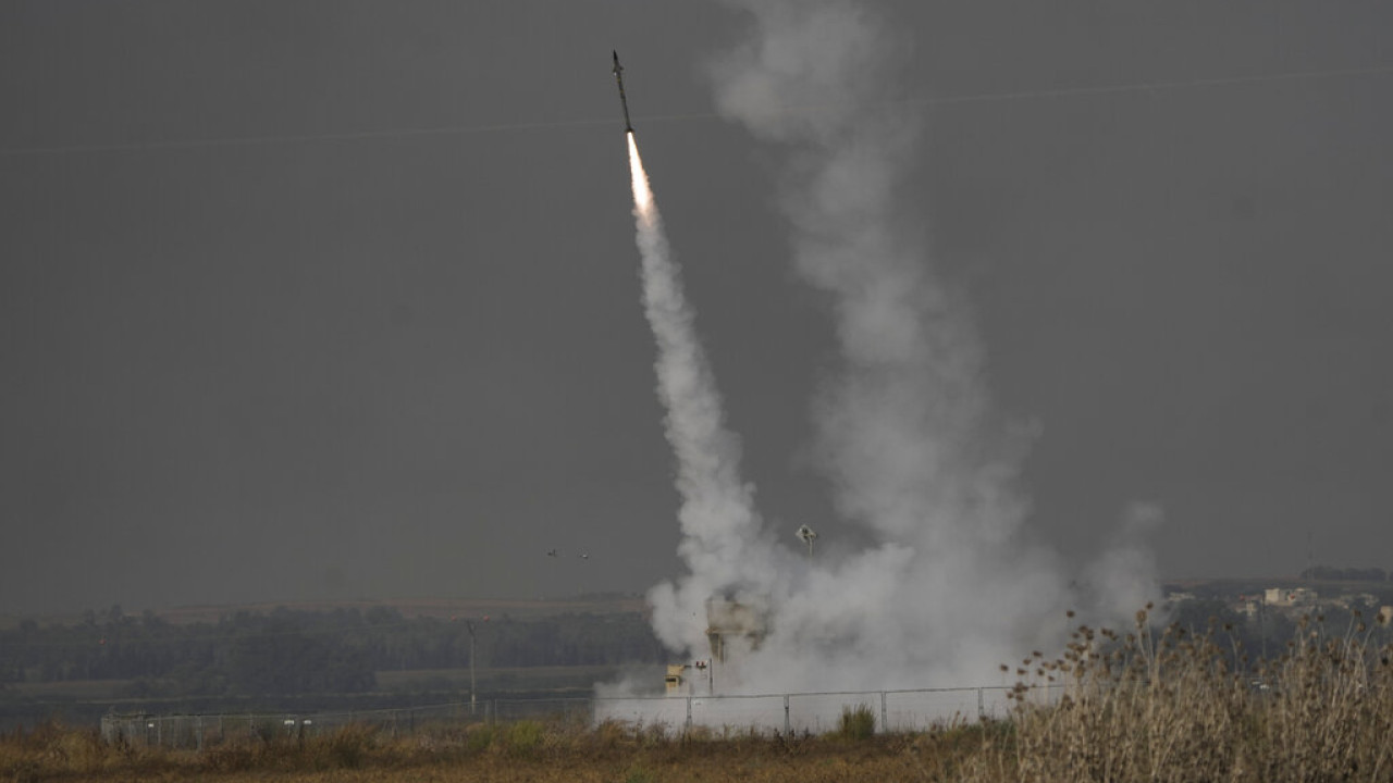 Πόλεμος στην Ουκρανία: H Ρωσία αναχαίτισε δέκα ουκρανικούς πυραύλους πάνω από την Κριμαία