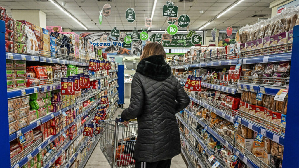 Έφτιαχναν παράνομα μαϊμού απορρυπαντικά - Αλυσίδα σούπερ μάρκετ έστησε παρασκευαστήριο