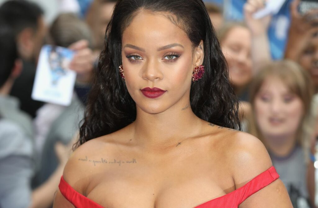 240111173244_220705132537_rihanna_252863_300271