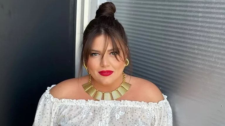 Δανάη Μπάρκα: Είναι δύσκολη μέρα για εμένα, ζητώ προκαταβολικά συγγνώμη, είπε στον αέρα