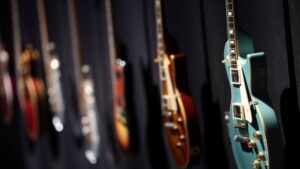 Στο «σφυρί» κιθάρες του Μαρκ Νόπφλερ των Dire Straits