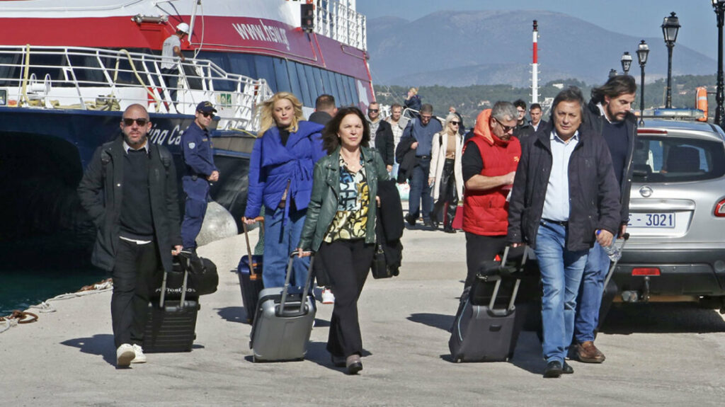 240121170358_syriza_spetses_afiksi_arthro