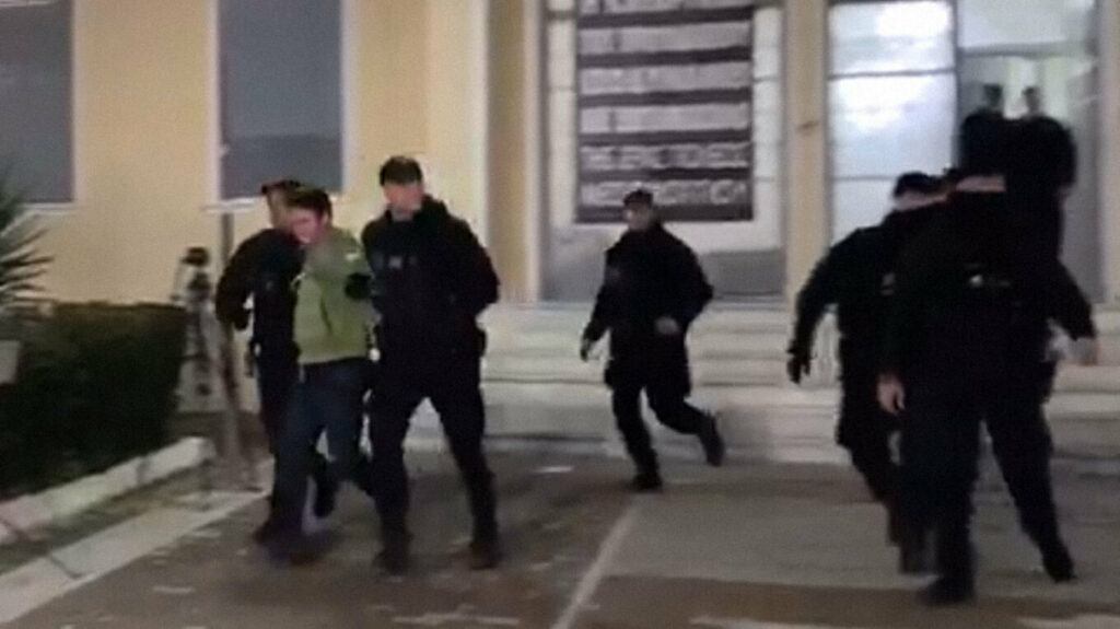 Μεσολόγγι: Προφυλακίστηκε ο κρεοπώλης για τη δολοφονία του 31χρονου Μπάμπη