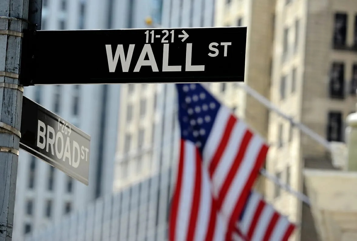 Wall Street: Ανεβαίνουν οι μονάδες - Άνοδος και στους τρεις δείκτες