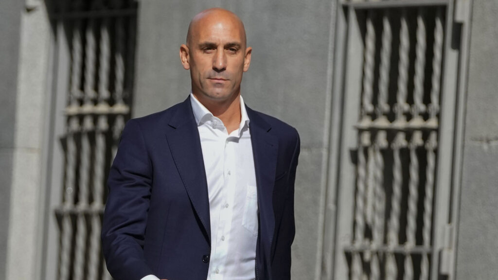 Παραπέμπεται σε δίκη ο Ρουμπιάλες