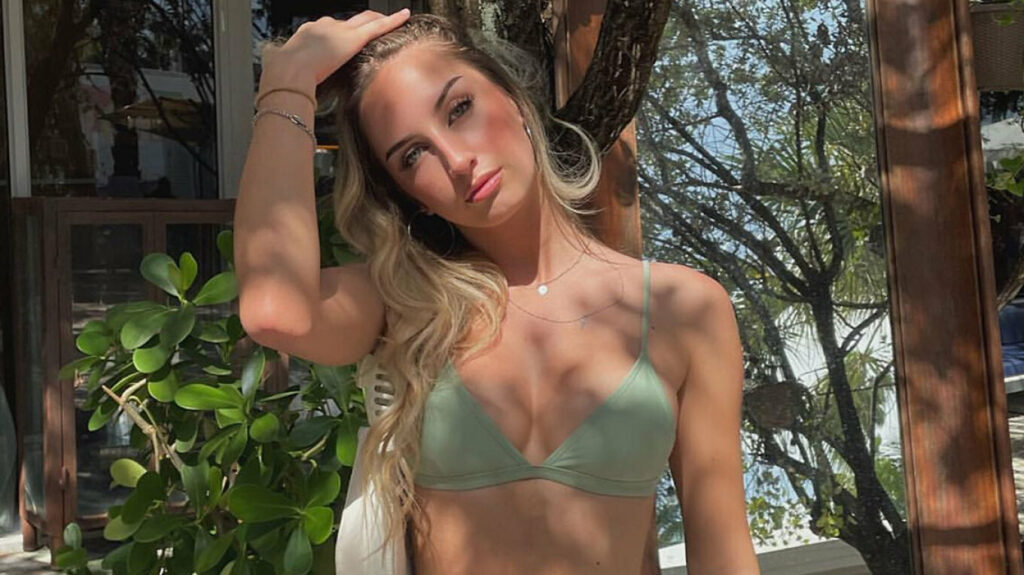 Λάουρα Βίντοβιτς: Ποια είναι η πανέμορφη και σέξι σύντροφος του νέου άσσου της ΑΕΚ