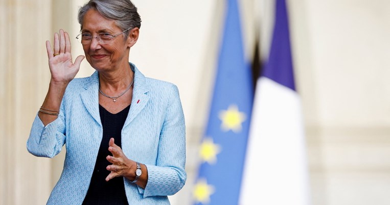 Ο Μακρόν έκανε αποδεκτή την παραίτηση και την ευχαρίστησε για την προσφορά της