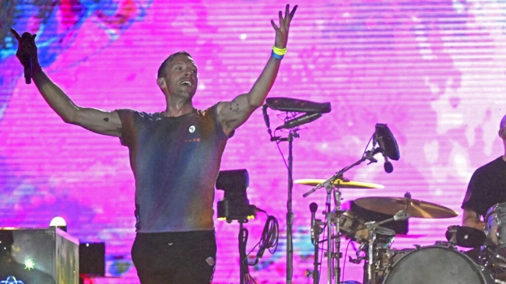 240113111221_coldplay_arthro-ezgif.com-webp-to-jpg-converter