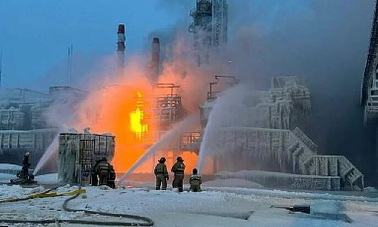Ρωσία μαίνεται πυρκαγιά σε σταθμό φυσικού αερίου