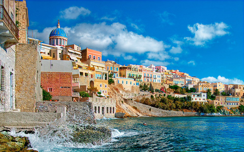 Ερμούπολη, Ελλάδα