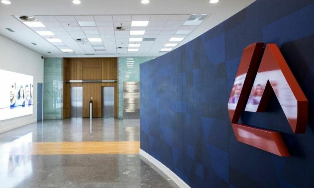 Eurobank: «Απόβαση» στις χώρες του Κόλπου και παρουσία στο εξωτερικό