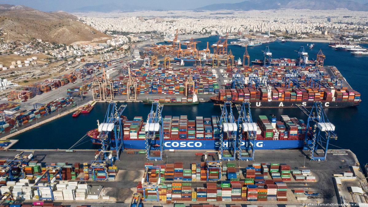 Μείωση 30% στη διακίνηση εμπορευματοκιβωτίων στο λιμάνι του Πειραιά