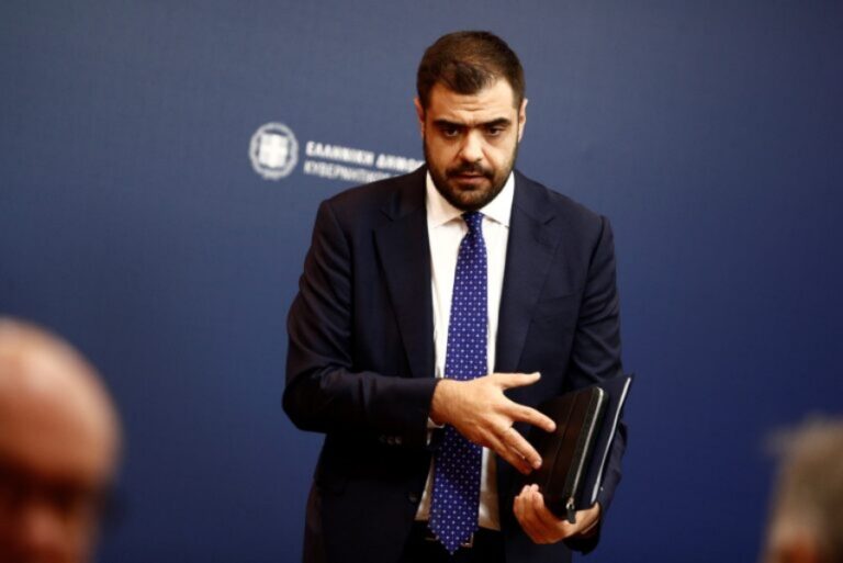 Παύλος Μαρινάκης για κατώτατο μισθό: 1η Απριλίου η νέα αύξηση - Στόχος να φτάσει στα 950 ευρώ
