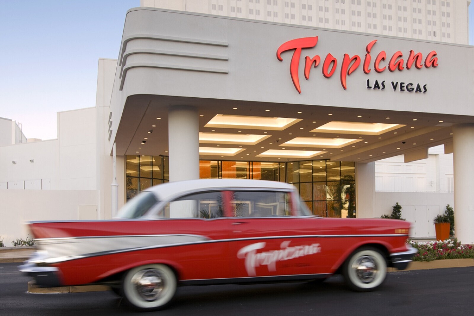 «Tropicana Las Vegas»: Γκρεμίζουν το εμβληματικό ξενοδοχείο του Λας Βέγκας