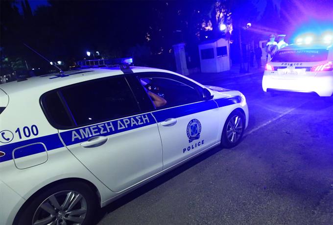 Παρίστανε τον φίλο σε ηλικιωμένο για να τον κλέβει