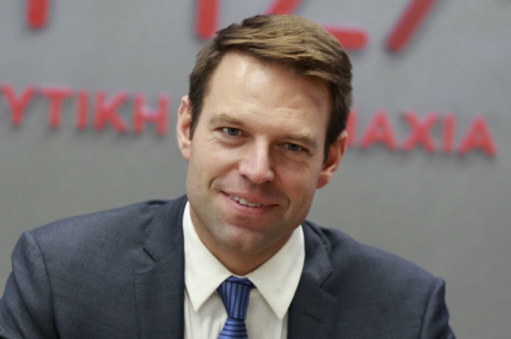 Στ. Κασσελάκης: Οκτώ καθηγητές συνταγματικού Δικαίου, με κοινή τους δήλωση, κρίνουν «αντισυνταγματικές τις διατάξεις για τα ιδιωτικά πανεπιστήμια»