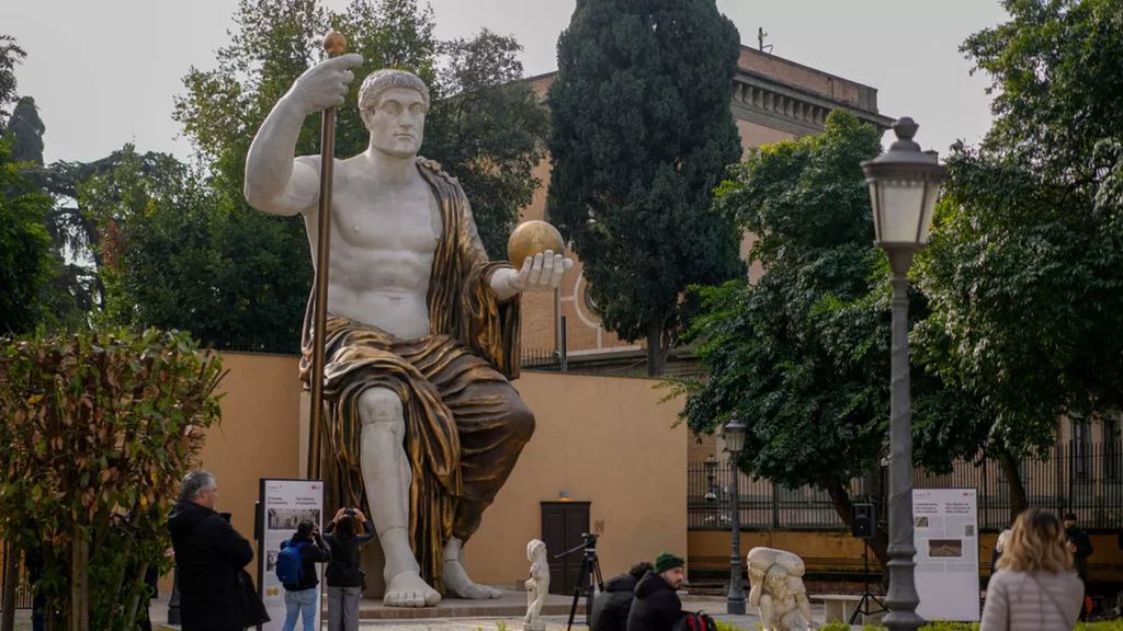 Ρωμη ανακατασκευή κολοσσός μέγα Κωνσταντίνου