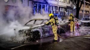 Ολλανδία: Τέσσερις αστυνομικοί τραυματίστηκαν κατά τη διάρκεια συγκρούσεων στη Χάγη