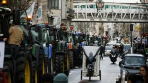 Παρίσι: Σύγκρουση αγροτών με την αστυνομία σε αγροτική έκθεση