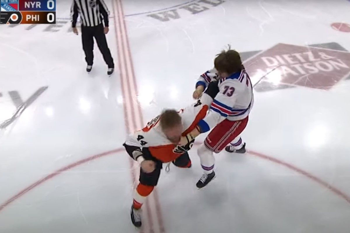 NHL: Παίκτες πιάστηκαν στα χέρια μετά την έναρξη του ματς- Δείτε το βίντεο