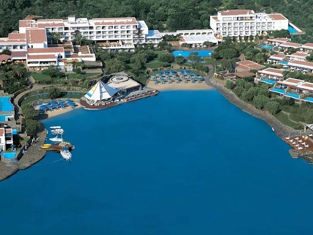 Όμιλος Μαντωνανάκη: Ανέβηκε η τιμή της «Ήλιος» στην Ελούντα στα 300 εκατ. ευρώ