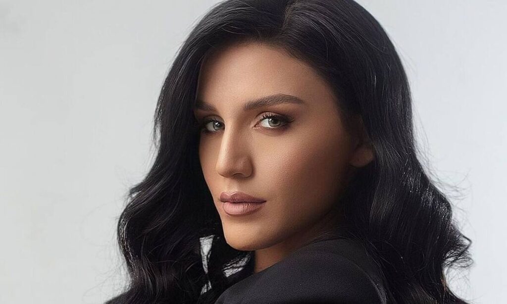 Ιουλία Καλλιμάνη για το πανέρι που της πέταξαν στο πρόσωπο: Φοβήθηκα αλλά δεν το έκαναν επίτηδες, είπε