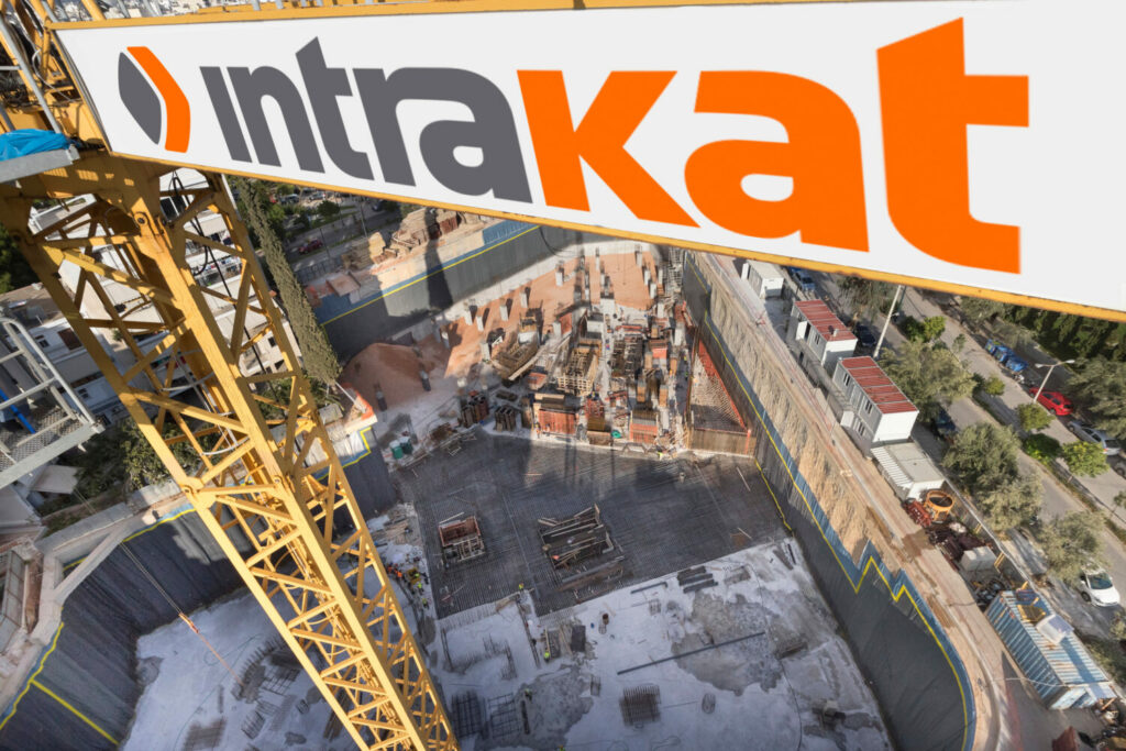 Η εταιρεία ΠΡΩΤΕΥΣ απαντά για INTRAKAT: Κάναμε λάθος – Τι αναφέρει για τα κακόβουλα δημοσιεύματα