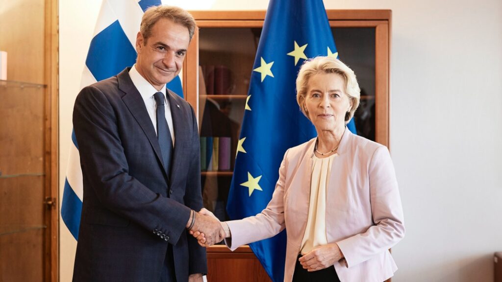 Εύσημα Φον ντερ Λάιεν σε Μητσοτάκη: Επανέφερε την Ελλάδα στο δρόμο της επιτυχίας