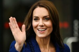 Δεν θα δούμε την πριγκίπισσα της Ουαλίας σε δημόσια εμφάνιση για αρκετό διάστημα ακόμα, γράφει βασιλική συντάκτρια κοντά στον Οίκο των Ουίνδσορ