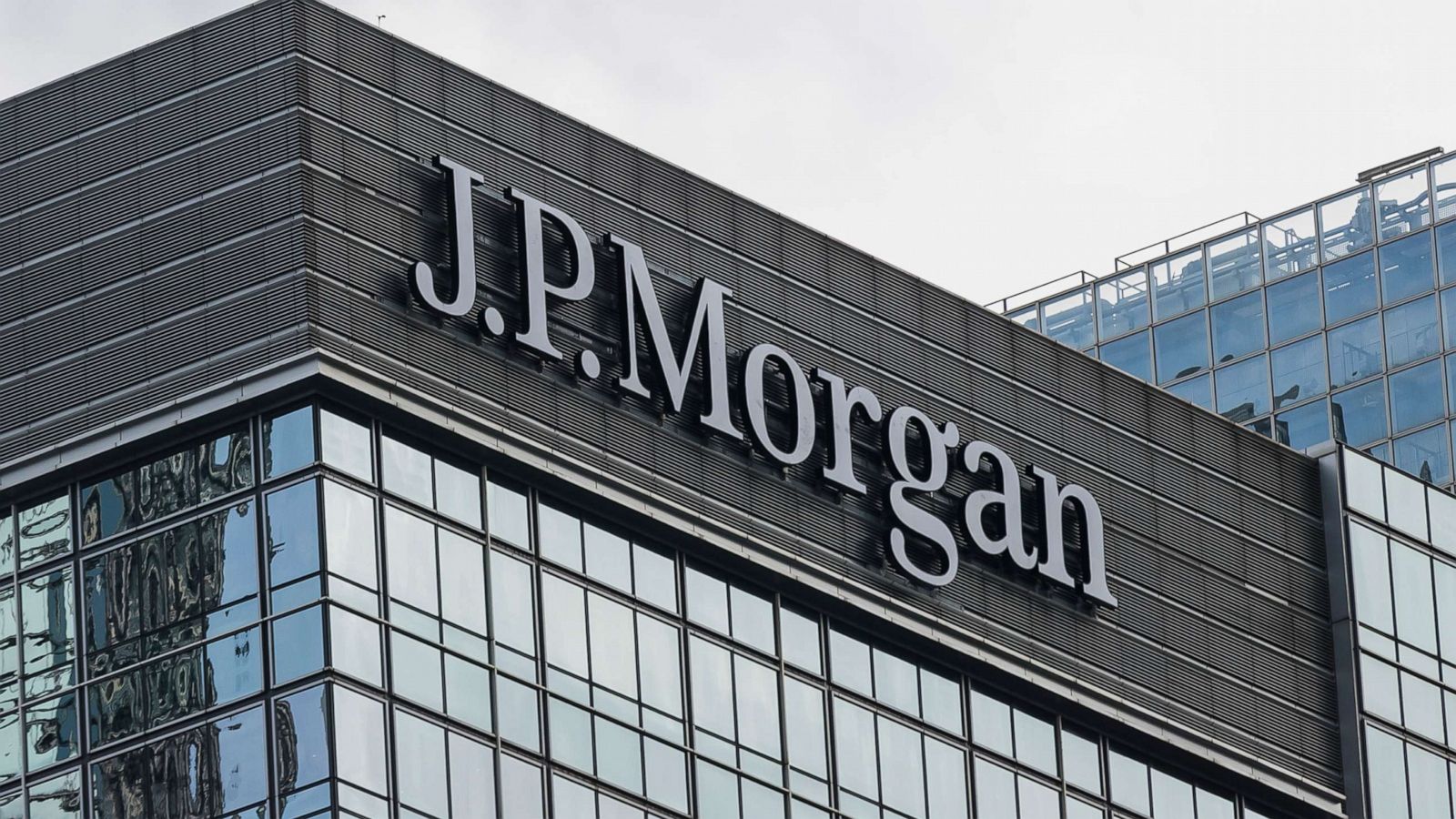 Θετική η JP Morgan για τις ελληνικές τράπεζες - Άνοδος στις μερισματικές αποδόσεις