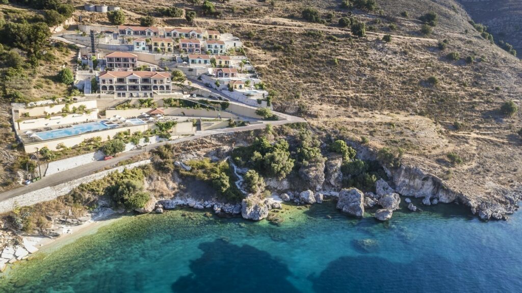 Πλειστηριασμοί: Στα αζήτητα η «Λίρα» και το Cefalonia Bay Palace – Ξανά στο στόχαστρο η οικογένεια Ελευθερουδάκη