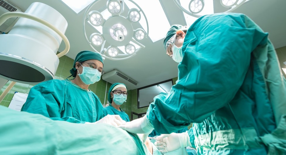 Τέσσερα δημόσια νοσοκομεία στην Αττική θα κάνουν απογευματινά χειρουργεία - Σήμερα στον Ευαγγελισμό το πρώτο