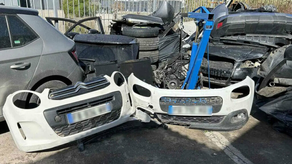 Ηθοποιός που συμμετείχε σε πασίγνωστη σειρά μεταξύ των μελών σπείρας που έκλεβαν αυτοκίνητα στην Αττική