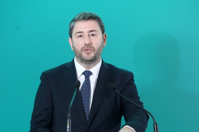 ΠΑΣΟΚ - Κίνημα Αλλαγής: «Με άλλοθι το αγροτικό ρεύμα αλλάζουν πάλι τον ενεργειακό χάρτη»