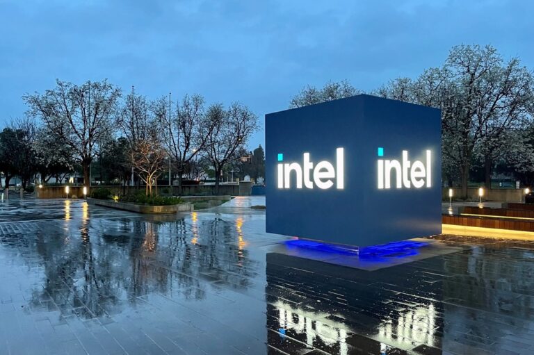 Οι ΗΠΑ ενισχύουν την Intel με σχεδόν $20 δισ.