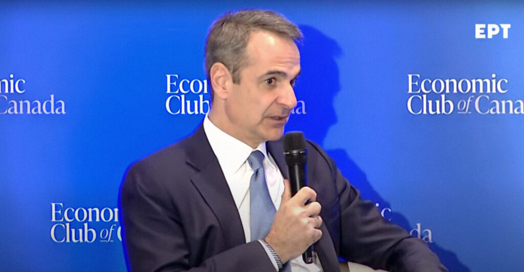 240325193353_mitsotakis-economic-club-maketa