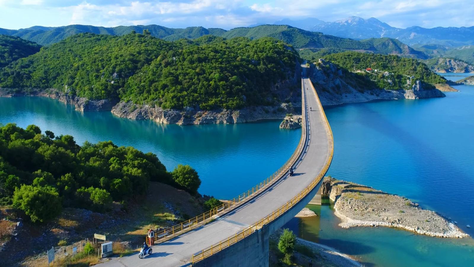 H γέφυρα -«στολίδι» της Ελλάδας με τα παγκόσμια ρεκόρ