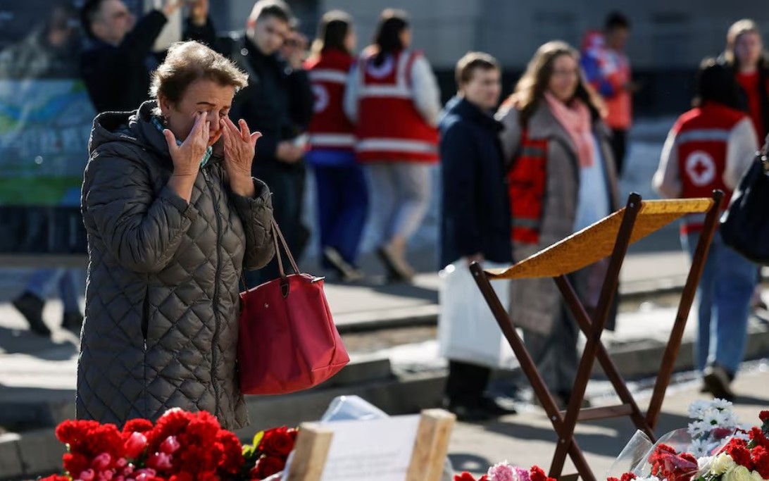 Μακελειό στη Μόσχα: Αυξήθηκαν οι νεκροί, σχεδόν 100 οι αγνοούμενοι - Δραματικές εκκλήσεις από φίλους και συγγενείς