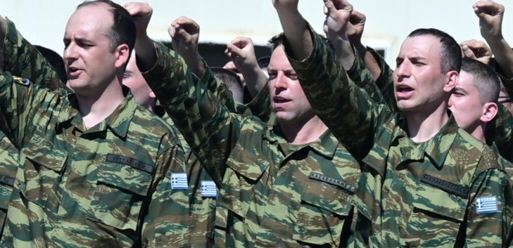 Στέφανος Κασσελάκης: Ορκίστηκε στη Θήβα, παίρνει άδεια και θα γιορτάσει τα γενέθλιά του στου Ψυρρή