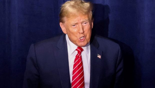 Αντίστροφη μέτρηση για τον Ν. Τραμπ - Πρέπει να βρει 454 εκατ. δολάρια