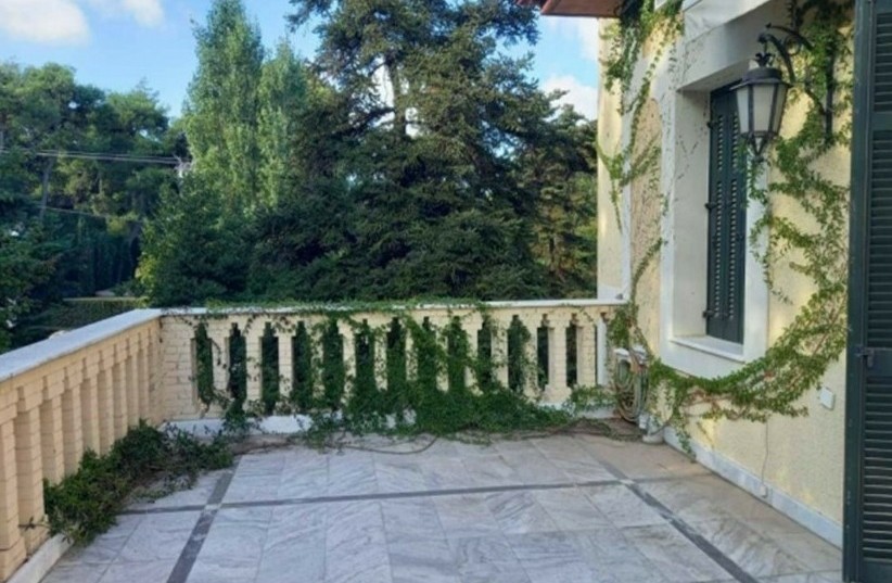 Πλειστηριασμοί: Στα αζήτητα η βίλα Βγενόπουλου στην Εκάλη