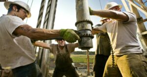 Πετρέλαιο: Στα $85 για πρώτη φορά από τον Οκτώβριο