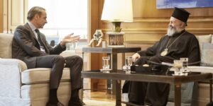 Συνάντηση Μητσοτάκη με τον αρχιεπίσκοπο Αυστραλίας Μακάριο στο Μαξίμου -Τι συζήτησαν