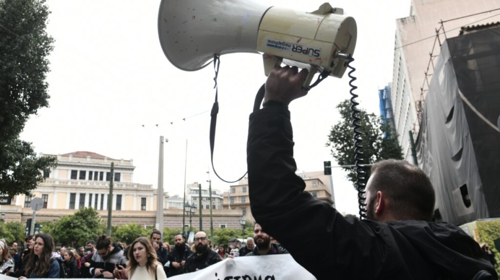 Απεργία στις 17 Απριλίου: Δεμένα τα πλοία στα λιμάνια - Τι θα γίνει με το μετρό