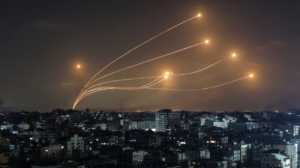 Ισραήλ - Αεράμυνα από ατσάλι: Αυτά είναι τα συστήματα ασφαλείας που αναχαίτισαν την επίθεση του Ιράν (βίντεο)