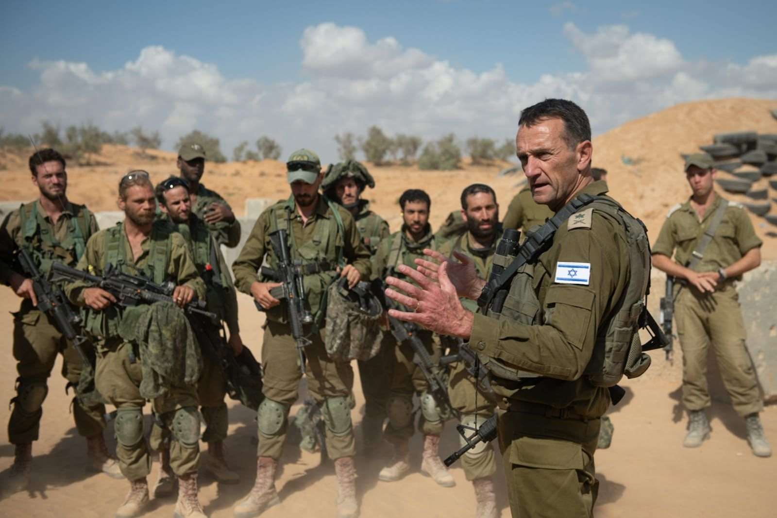 Πόλεμος στο Ισραήλ: Η Χεζμπολάχ ανακοίνωσε ότι στοχοθέτησε Ισραηλινούς στρατιώτες που διέσχισαν τα σύνορα με τον Λίβανο
