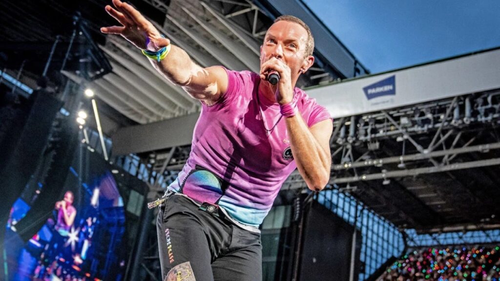 Coldplay: Aπόσπασμα από το νέο τους βιντεοκλίπ στο Ηρώδειο
