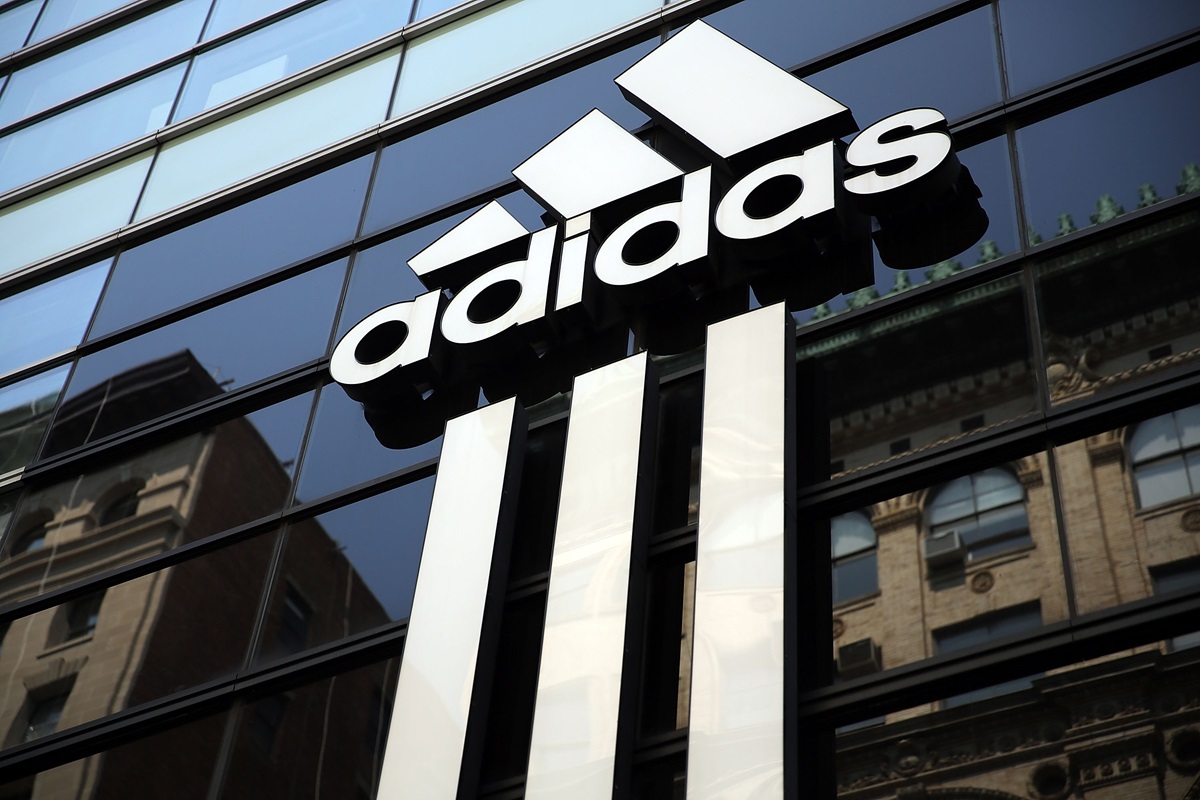 Ερευνα από την Adidas για καταγγελίες δωροδοκίας στην Κίνα