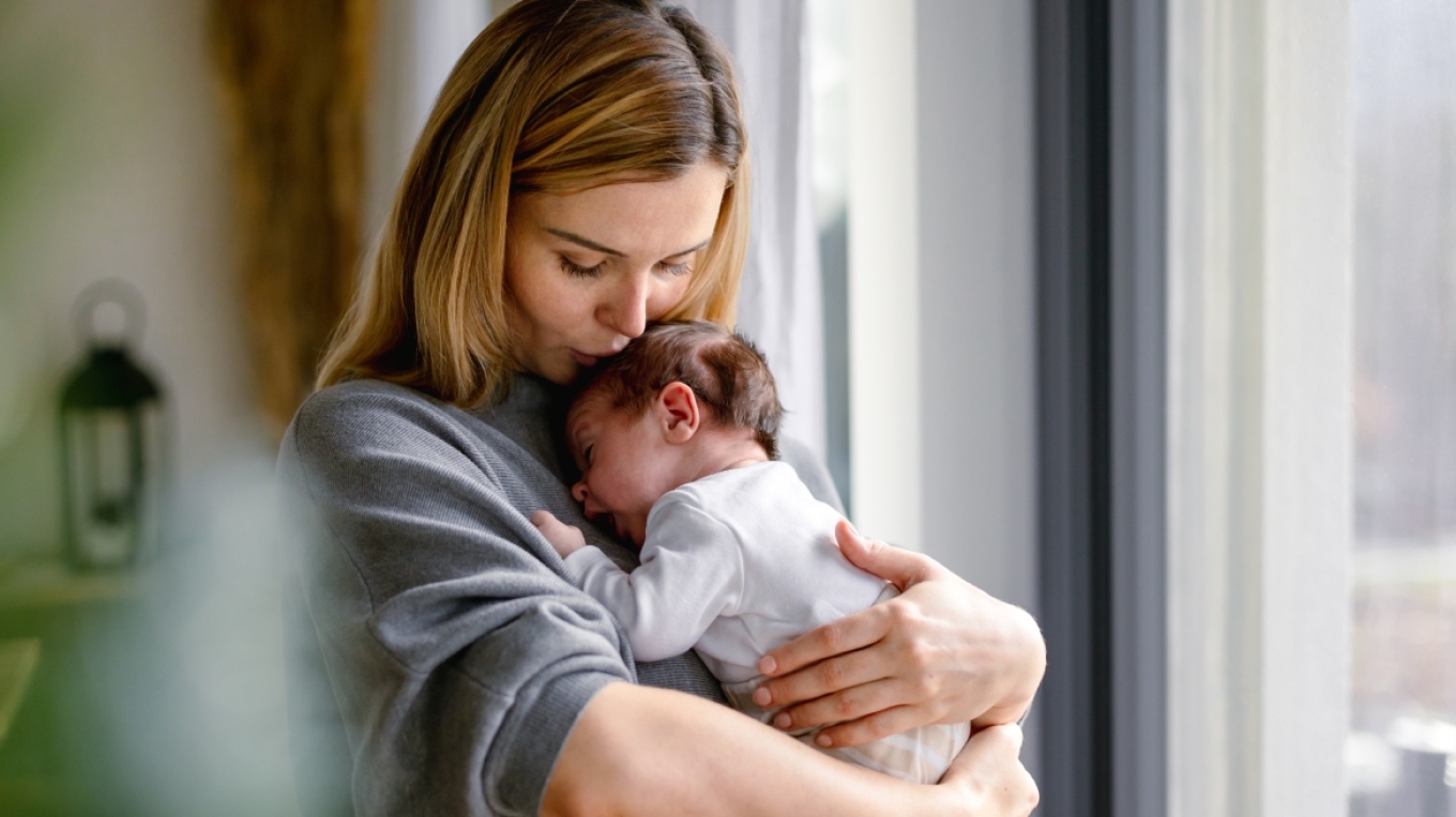 Επίδομα μητρότητας σε μη μισθωτές: 12 χρήσιμες ερωτήσεις και απαντήσεις - Πότε διακόπτεται η επιδότηση