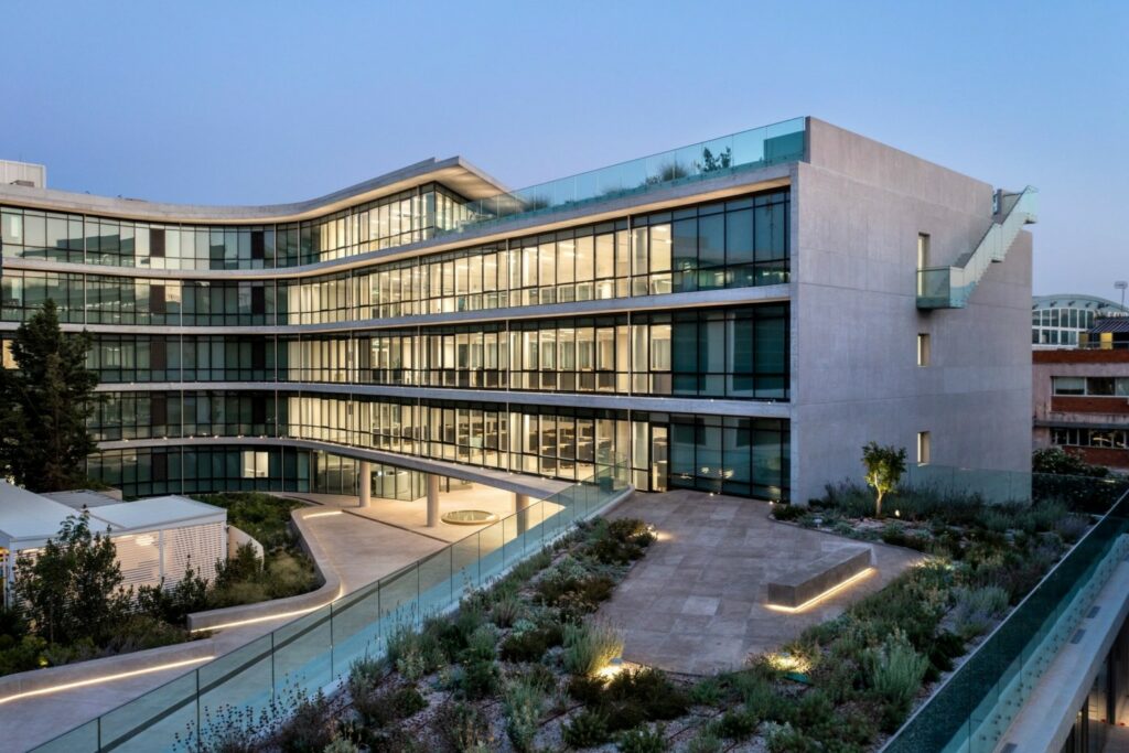 Alumil: Σε τροχιά ανάπτυξης και το 2023 – Αύξηση 7% του όγκου πωλήσεων